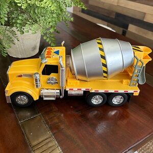 Children’s cement mixer